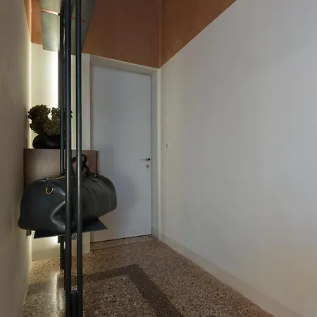 Palazzo Archimede, Livello 4 *